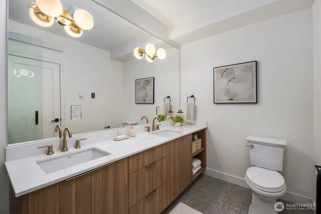 614 5th Avenue S Edmonds WA 98020
