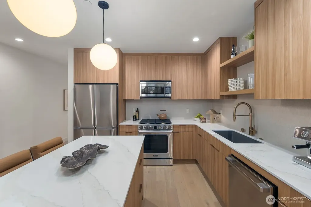 614 5th Avenue S Edmonds WA 98020
