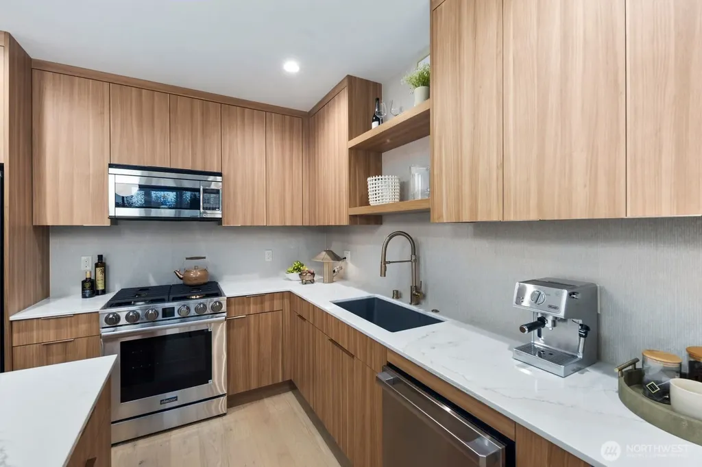 614 5th Avenue S Edmonds WA 98020