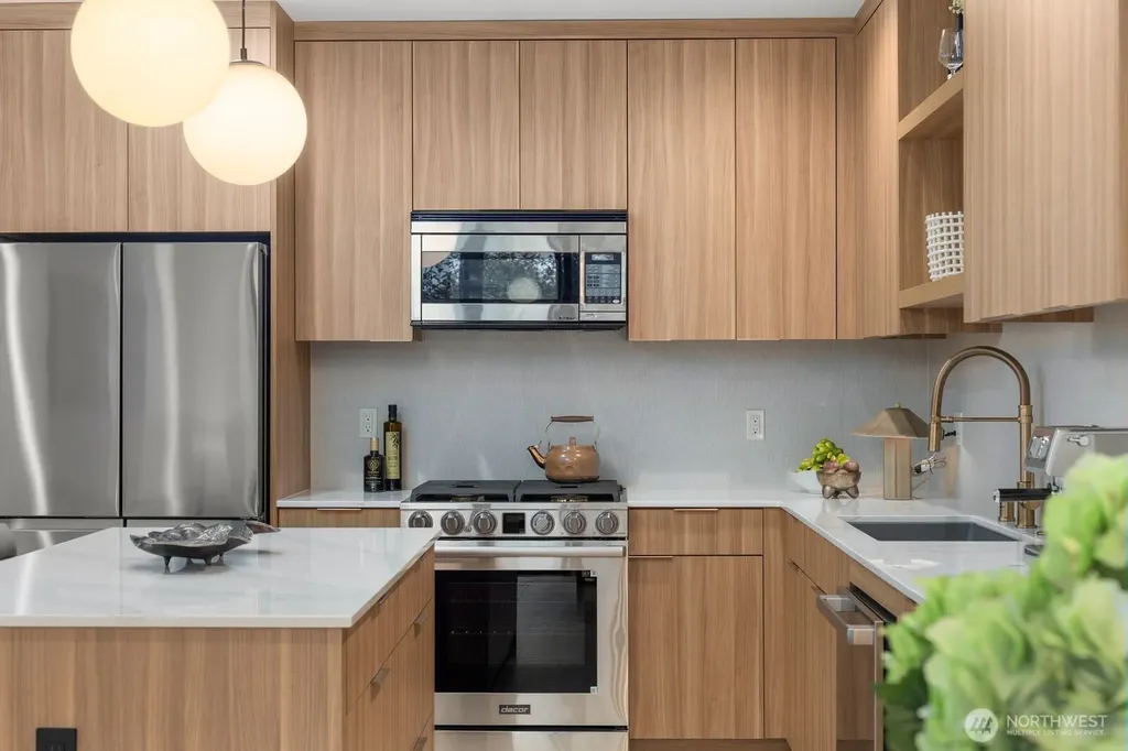 614 5th Avenue S Edmonds WA 98020