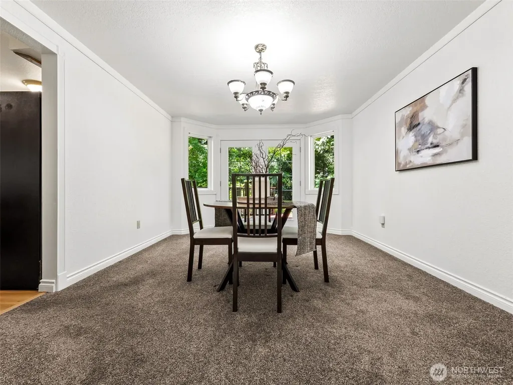 19419 SE 286th Street Kent WA 98042