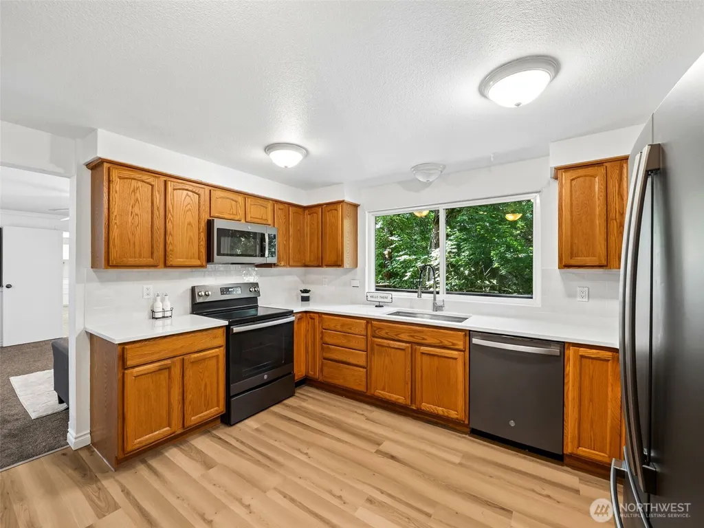 19419 SE 286th Street Kent WA 98042