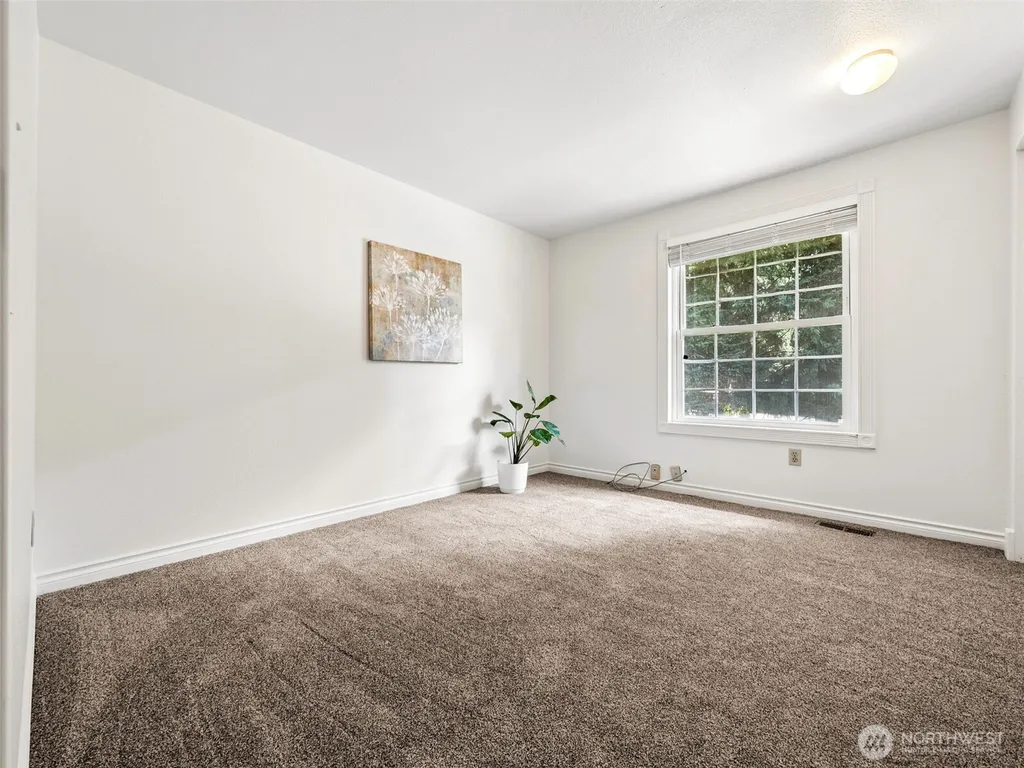 19419 SE 286th Street Kent WA 98042