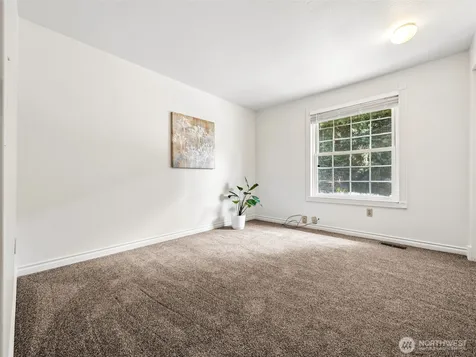 19419 SE 286th Street Kent WA 98042