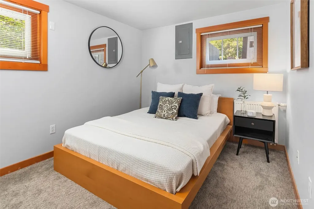 9835 Triton Drive NW Seattle WA 98117