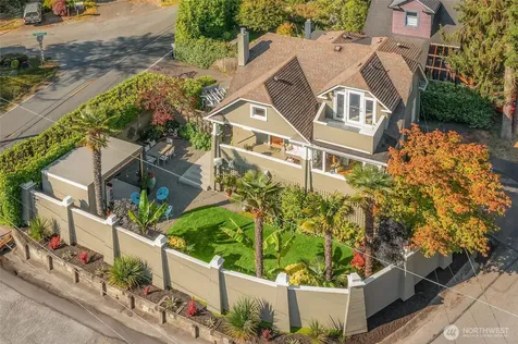 9835 Triton Drive NW Seattle WA 98117