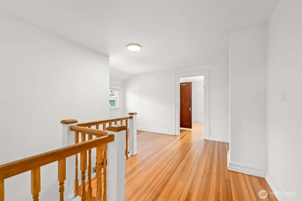 3540 S Kenyon Street Seattle WA 98118