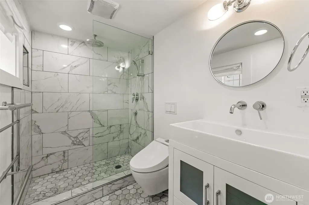 3540 S Kenyon Street Seattle WA 98118