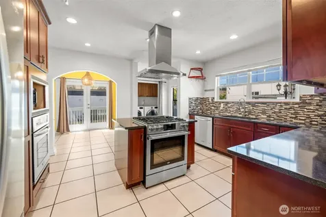 3540 S Kenyon Street Seattle WA 98118