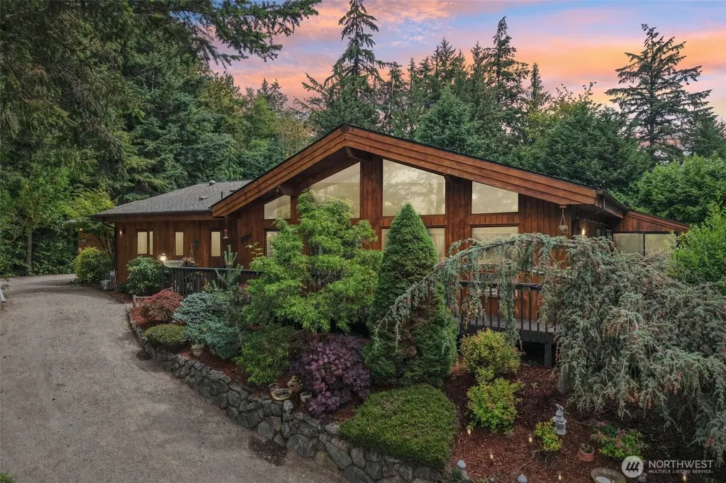 1834 Lake Drive Camano Island WA 98282