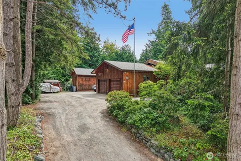 1834 Lake Drive Camano Island WA 98282