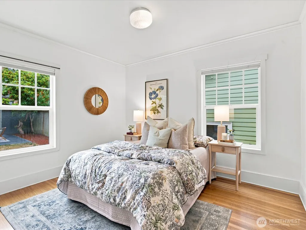 6742 7th Avenue NW Seattle WA 98117