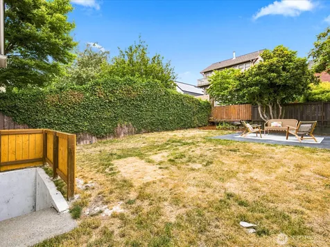 6742 7th Avenue NW Seattle WA 98117