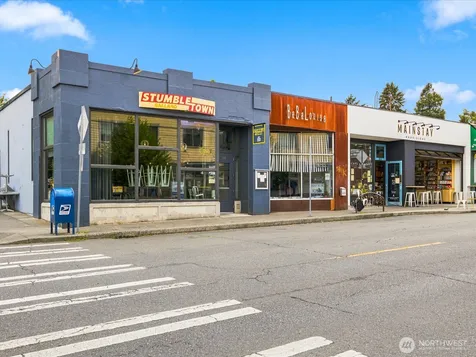 6742 7th Avenue NW Seattle WA 98117