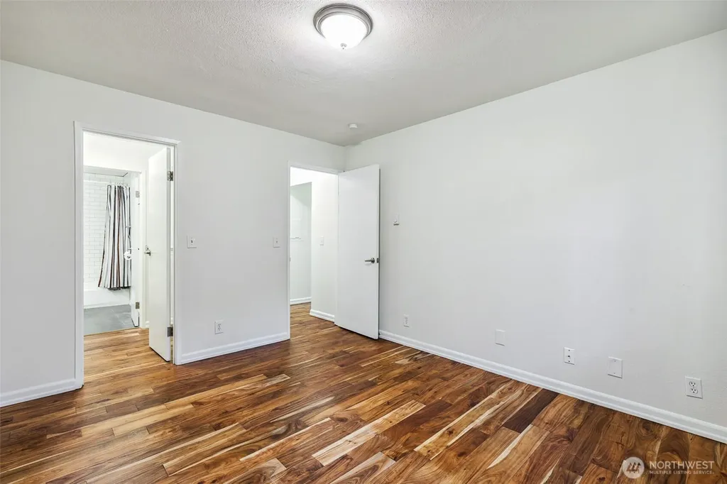 10410 NE 32nd Place Bellevue WA 98004