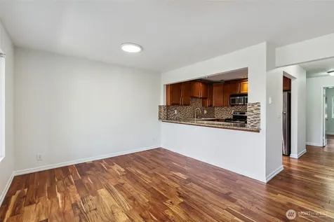 10410 NE 32nd Place Bellevue WA 98004