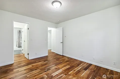 10410 NE 32nd Place Bellevue WA 98004