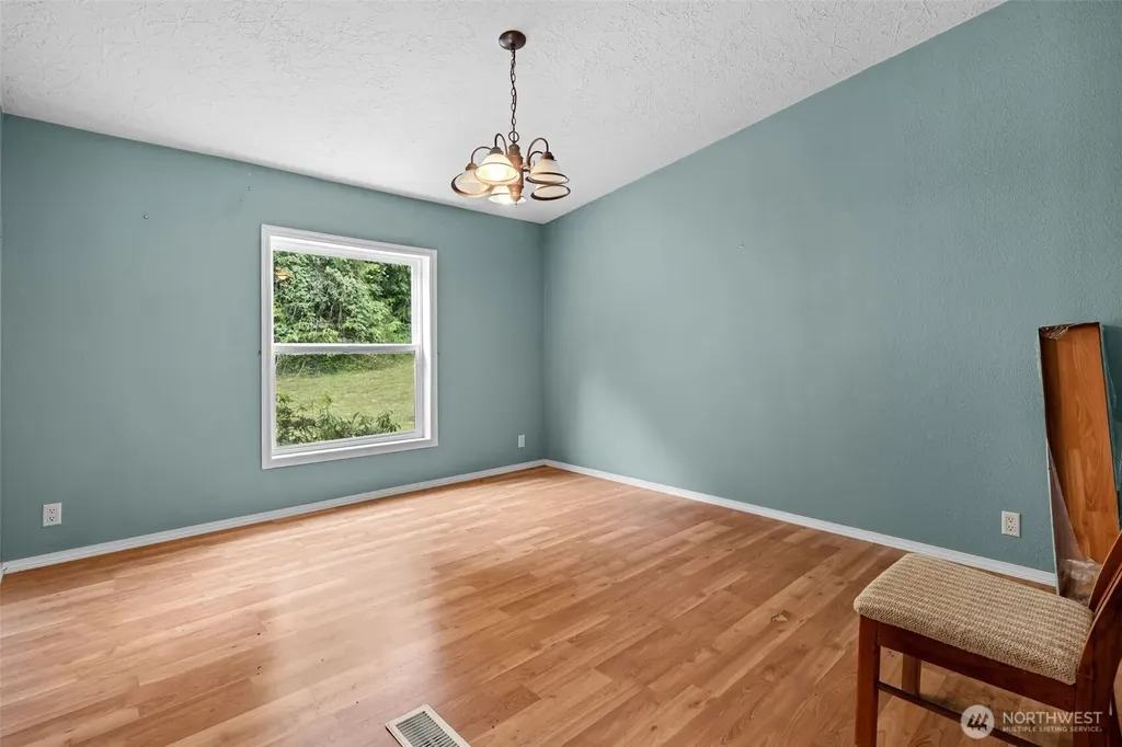 109 Tillie Road Onalaska WA 98570