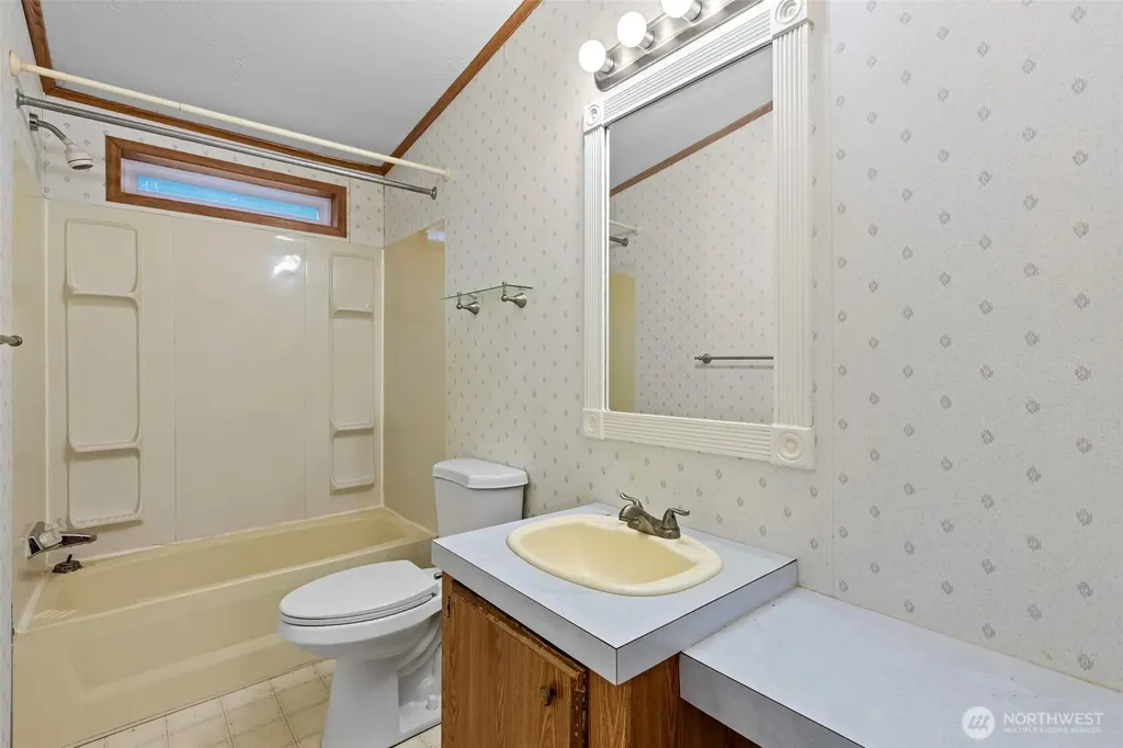 109 Tillie Road Onalaska WA 98570