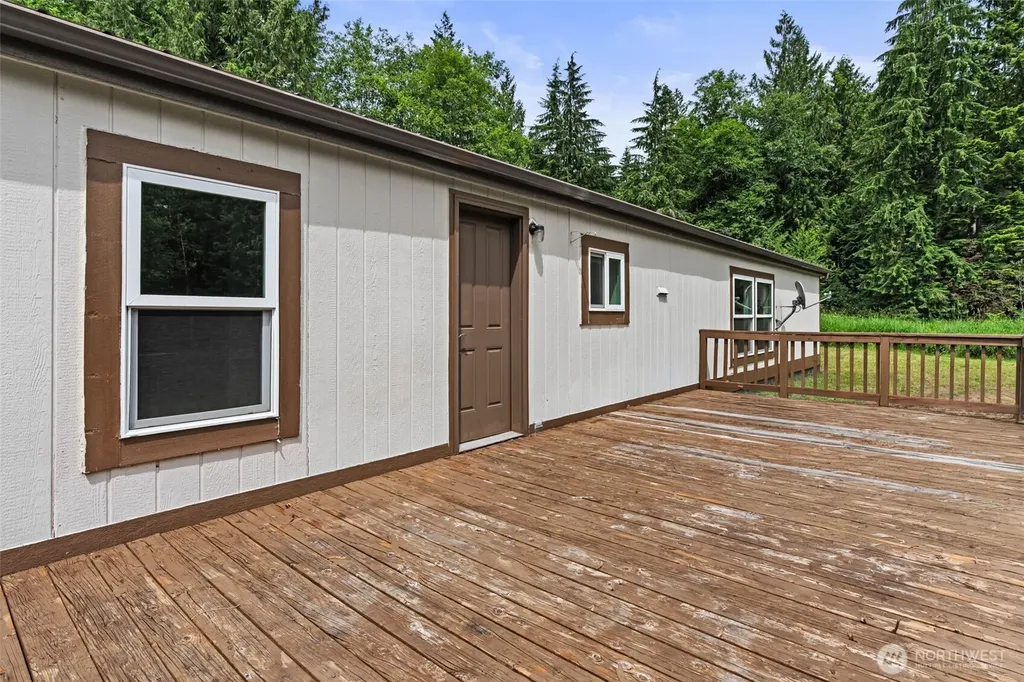 109 Tillie Road Onalaska WA 98570