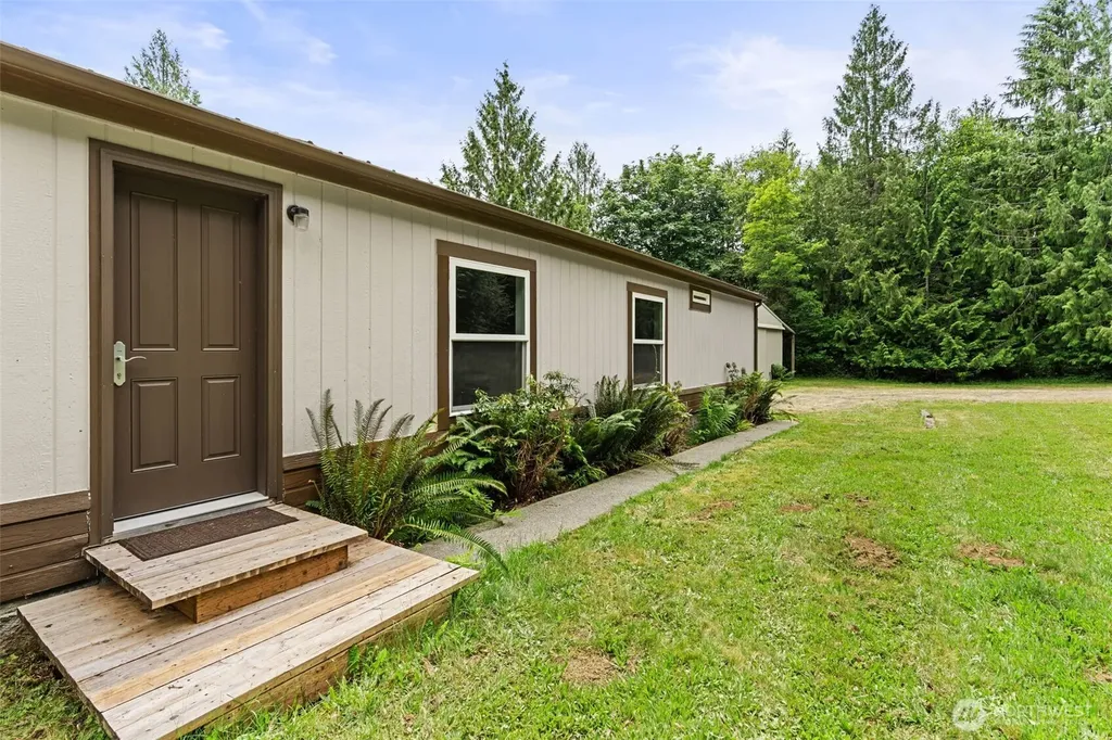 109 Tillie Road Onalaska WA 98570
