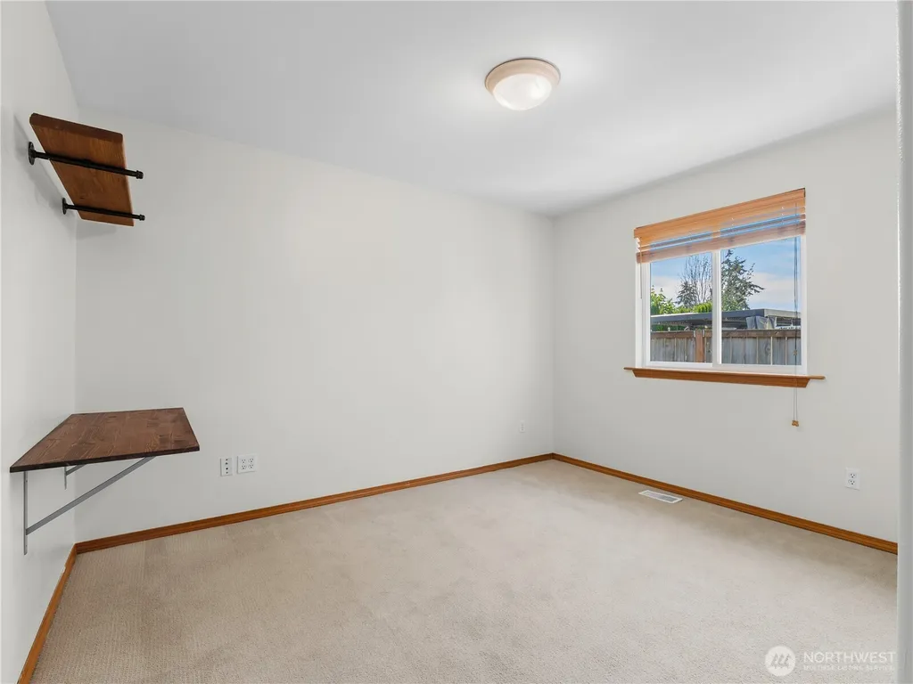 402 Factory Street SE Orting WA 98360