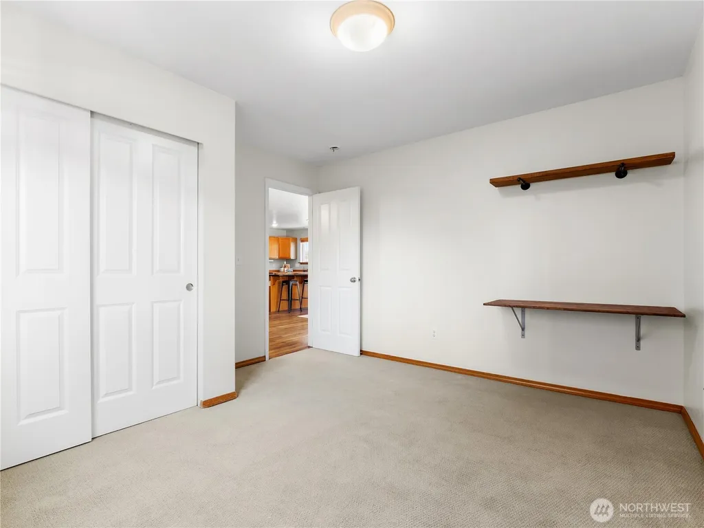 402 Factory Street SE Orting WA 98360