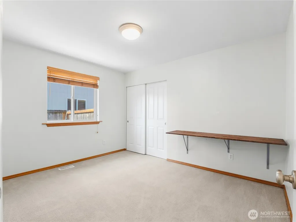 402 Factory Street SE Orting WA 98360
