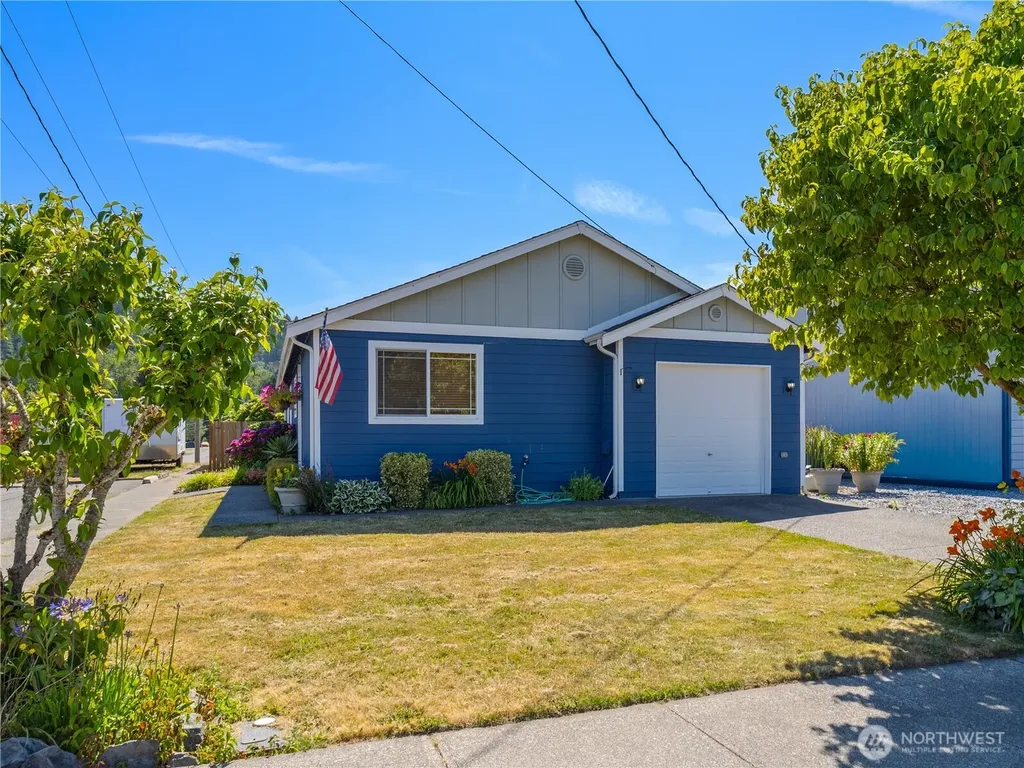 402 Factory Street SE Orting WA 98360