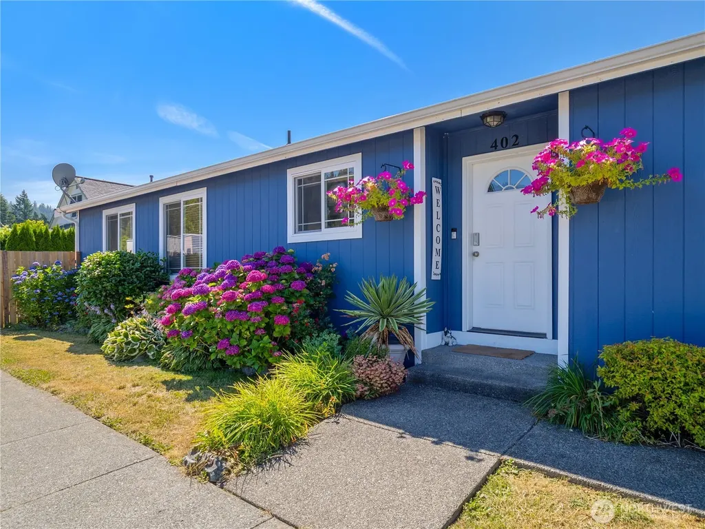 402 Factory Street SE Orting WA 98360