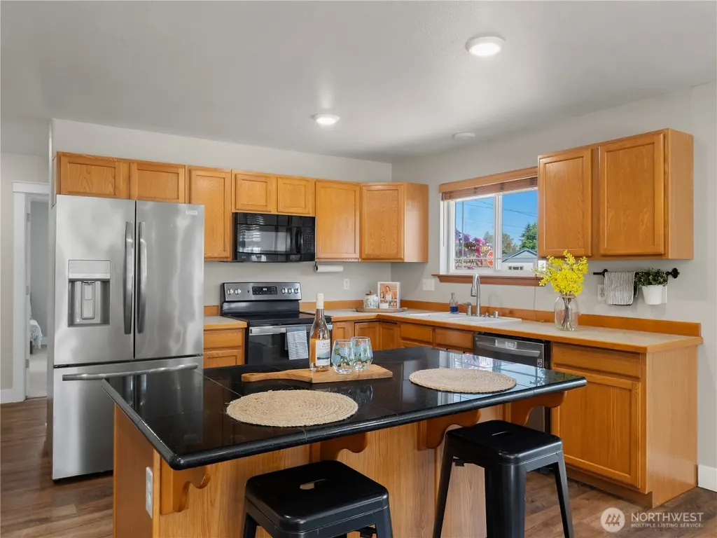 402 Factory Street SE Orting WA 98360
