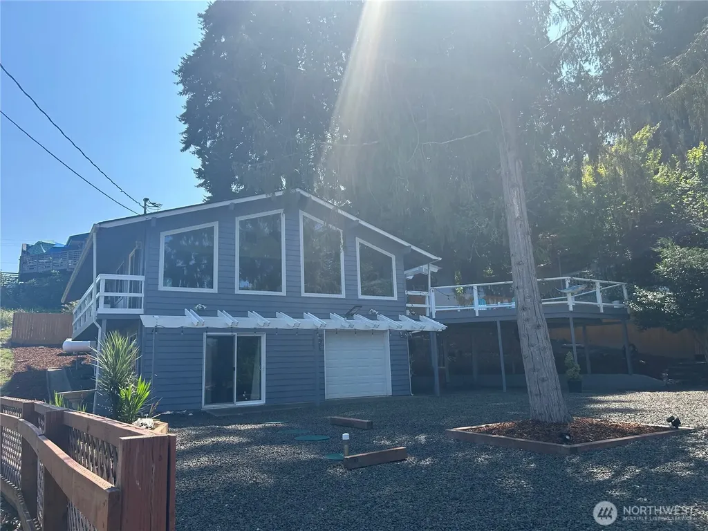 10138 Steamboat Island Road NW Olympia WA 98502