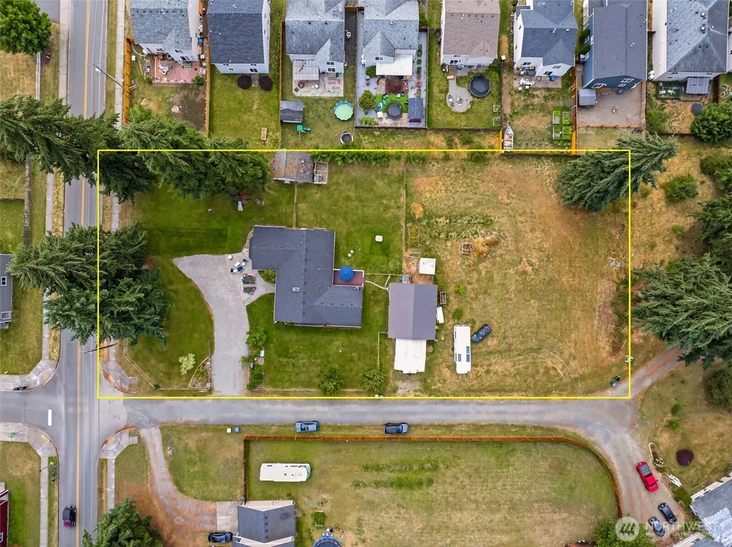 6536 201st Avenue SW Rochester WA 98579