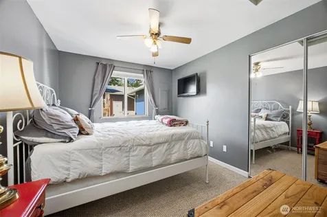 6536 201st Avenue SW Rochester WA 98579