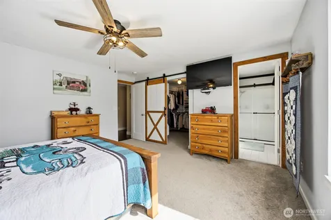 6536 201st Avenue SW Rochester WA 98579