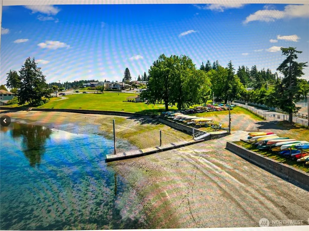10142 Steamboat Island Road NW Olympia WA 98502