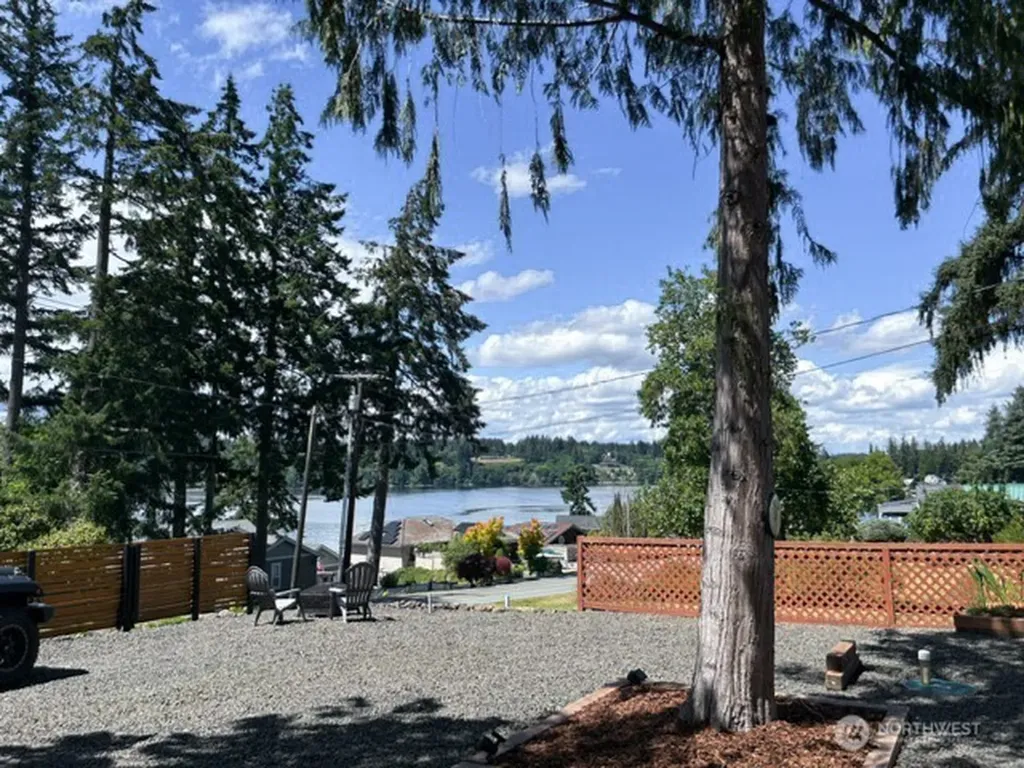 10142 Steamboat Island Road NW Olympia WA 98502