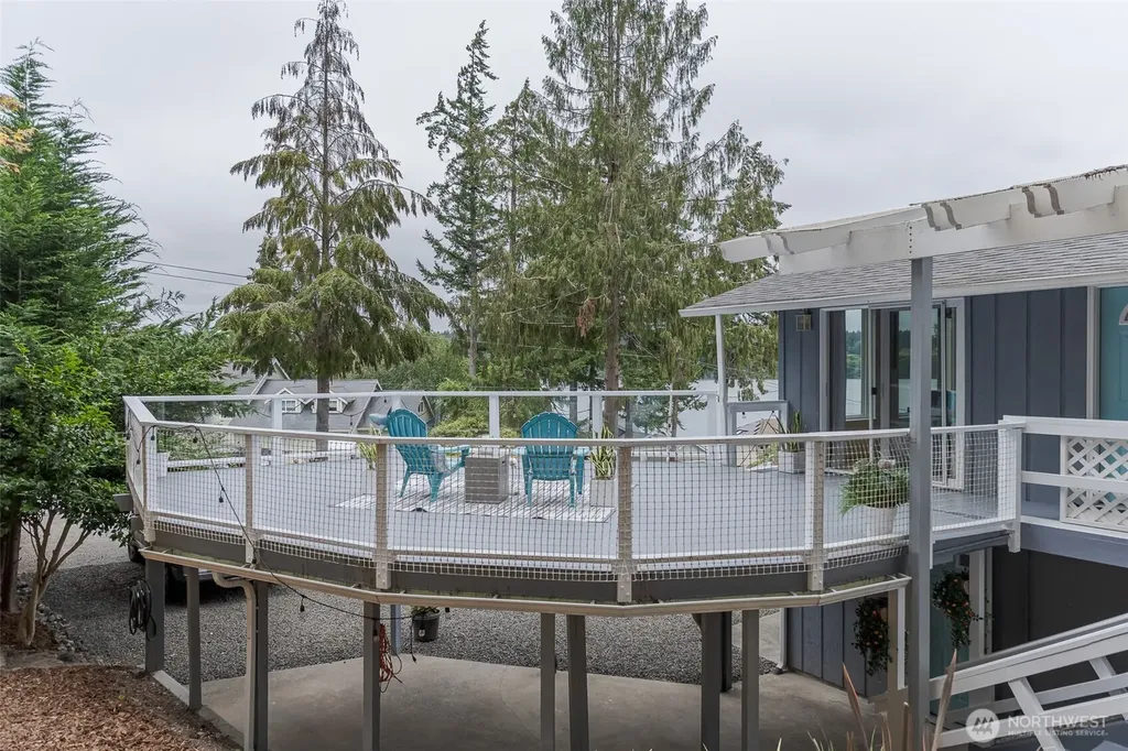 10138 Steamboat Island Road NW Olympia WA 98502