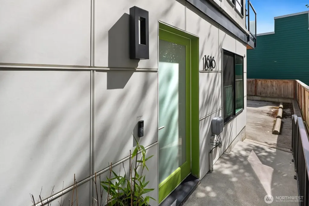 1616 Taylor Avenue N Seattle WA 98109