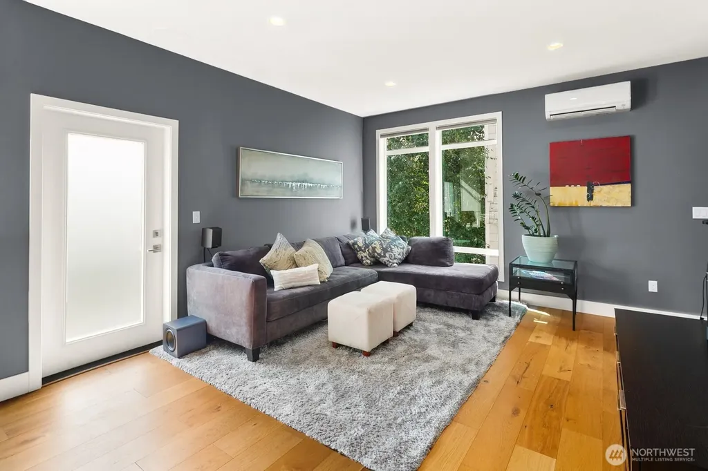 1616 Taylor Avenue N Seattle WA 98109