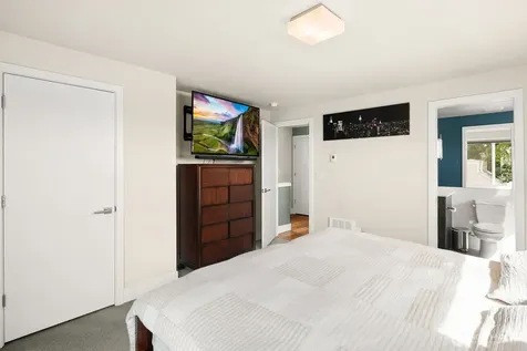 1616 Taylor Avenue N Seattle WA 98109