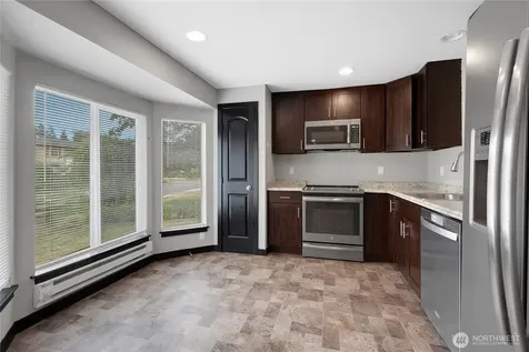 32219 14th Avenue SW Federal Way WA 98023