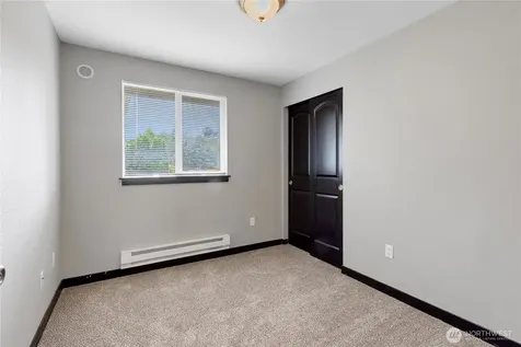 32219 14th Avenue SW Federal Way WA 98023