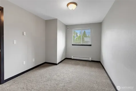32219 14th Avenue SW Federal Way WA 98023