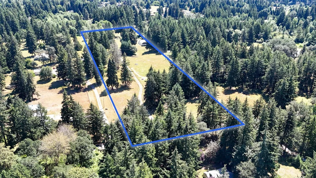 12936 Hubbard Street SE Rainier WA 98576