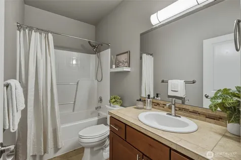 2210 Lincoln Place Snohomish WA 98290