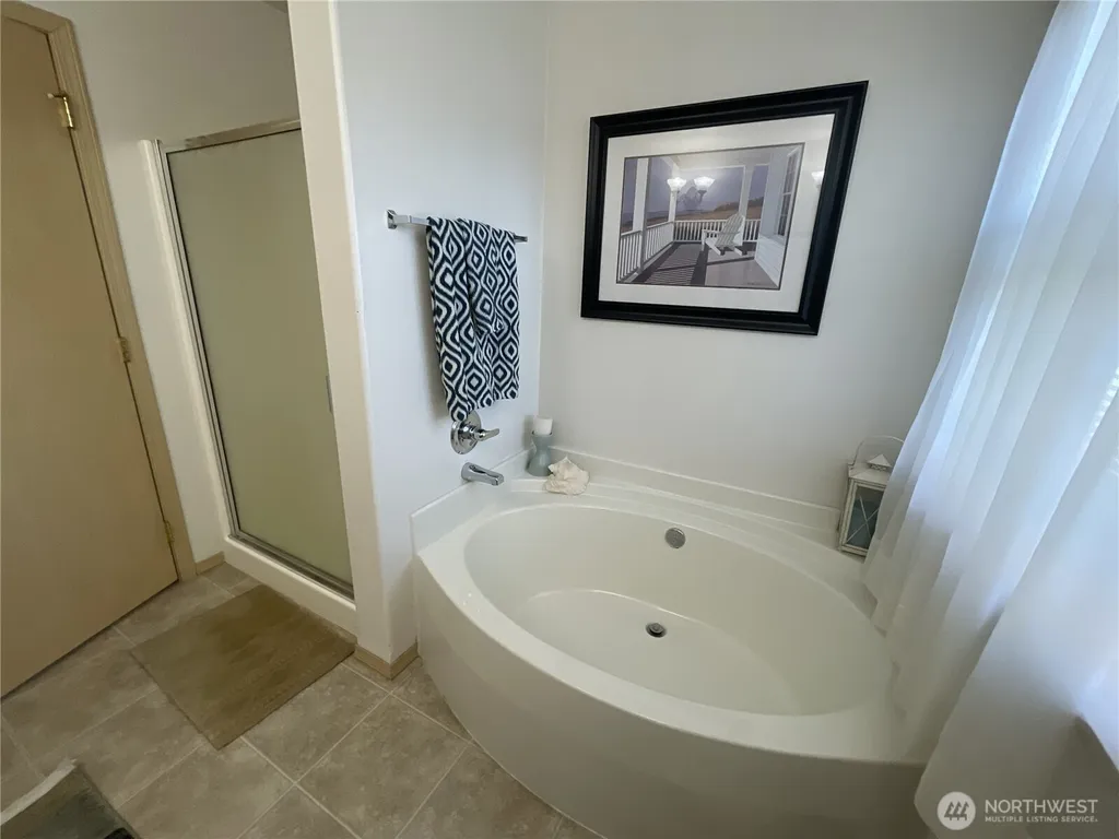 11712 10th Avenue E Tacoma WA 98445