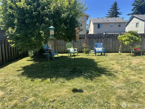 11712 10th Avenue E Tacoma WA 98445