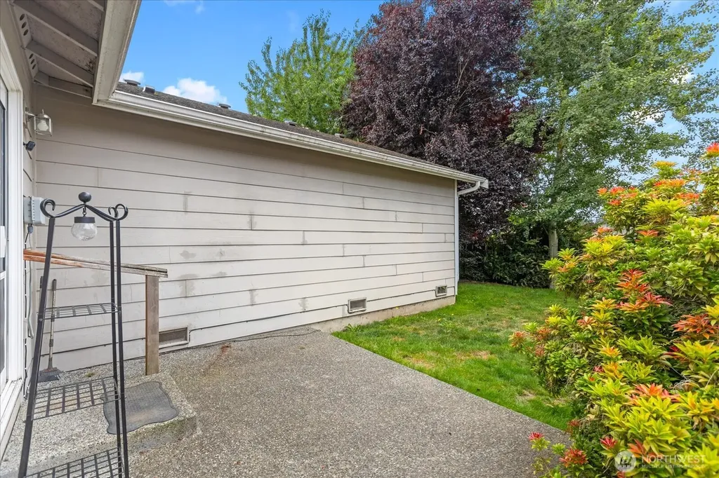 5725 121st Place NE Marysville WA 98271