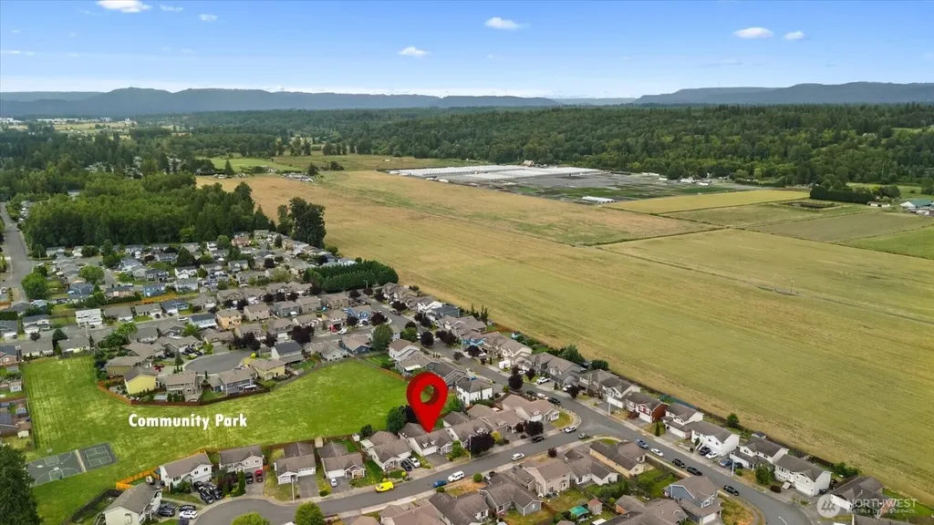 5725 121st Place NE Marysville WA 98271